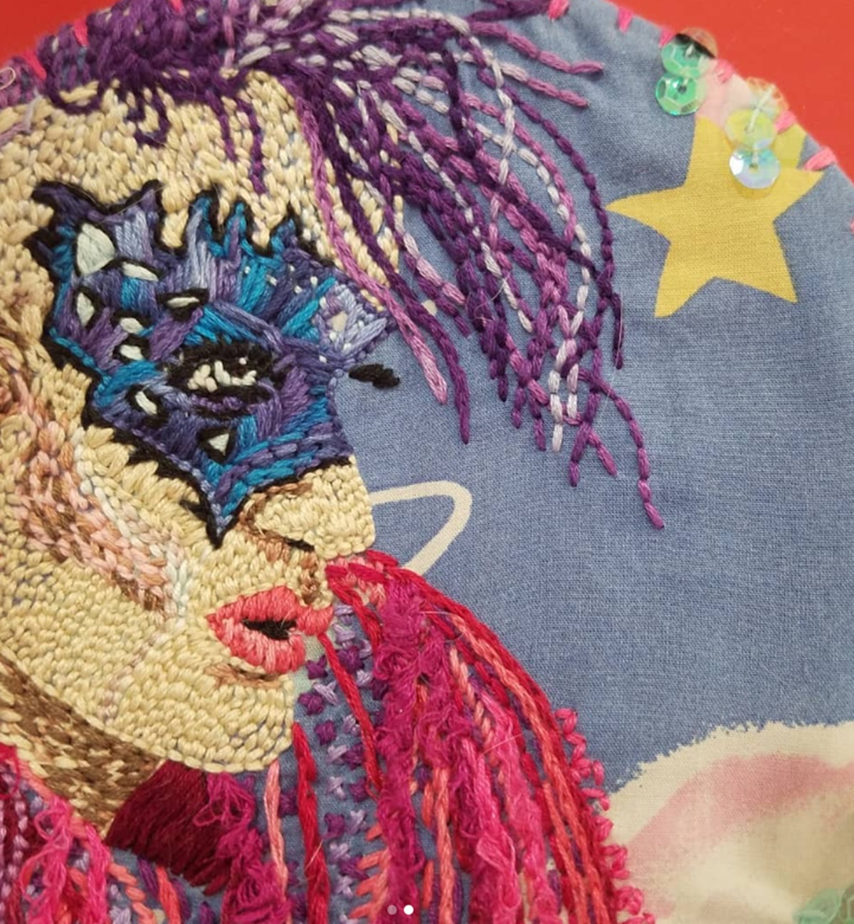 Ninaflowersinspace2018closeup